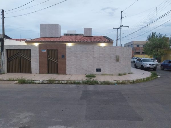 Casa a venda em Aracaju no Santa Lúcia.