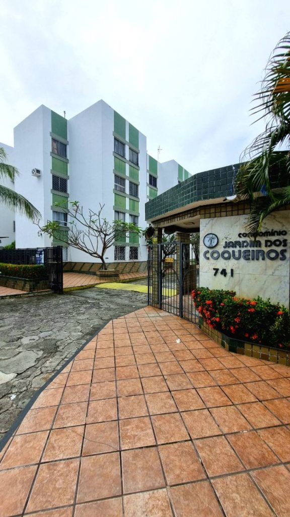 Apartamento no Condomínio Jardim dos Coqueiros – Bairro Luzia