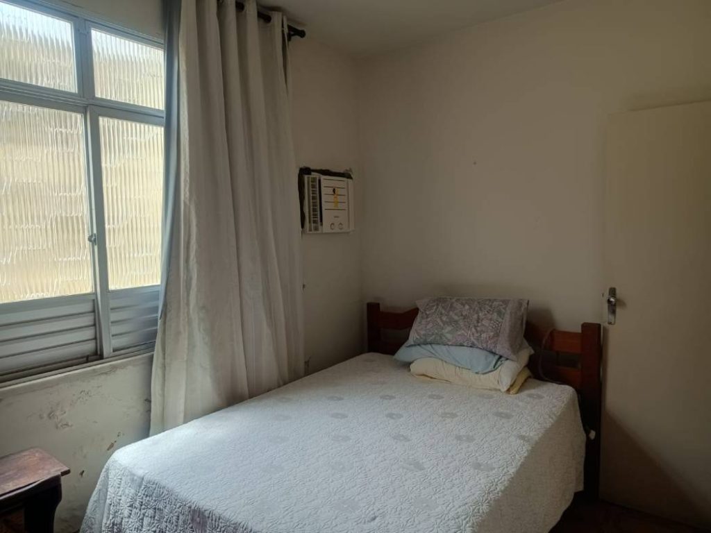 Casa a venda no Bairro Grageru – Avenida Francisco Porto – Excelente para comércio.